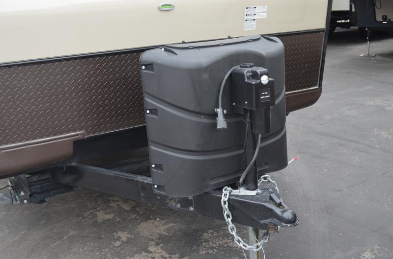 2015 Forest River Rockwood Ultra Lite 2904SS